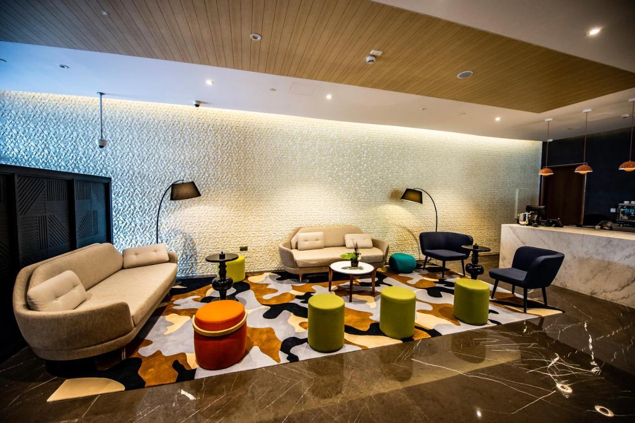 La Vie Gardens Hotel Apartments Дубай Экстерьер фото