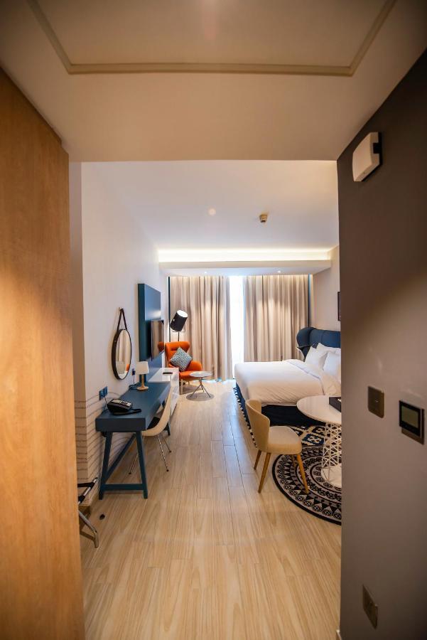La Vie Gardens Hotel Apartments Дубай Экстерьер фото